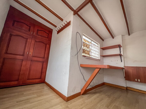 Venta de Casa en el Barrio Pérez - Image 13