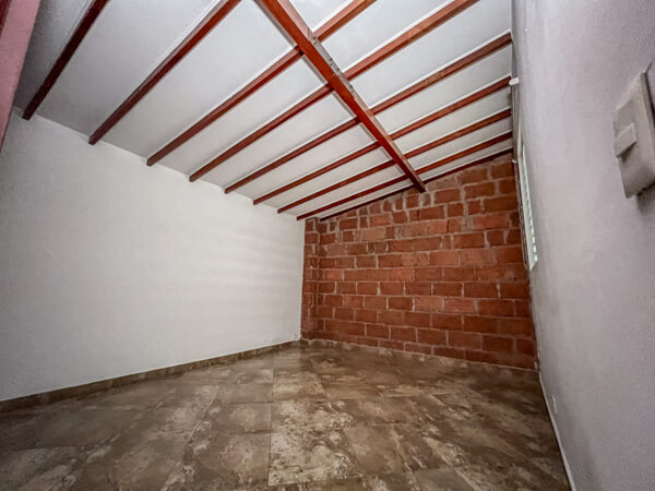 Venta de Casa en el Barrio Pérez - Image 5