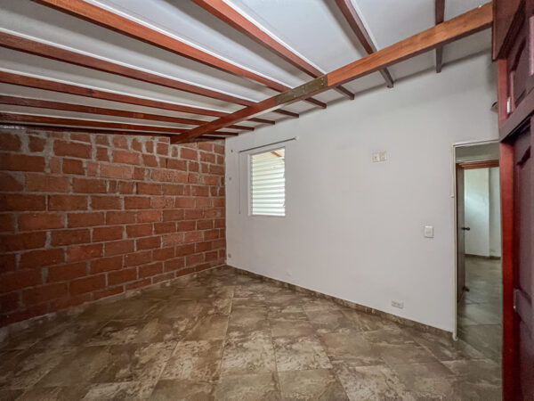 Venta de Casa en el Barrio Pérez - Image 7