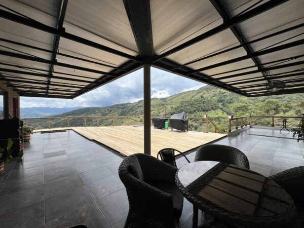 Venta de Casa Campestre en Gómez Plata Antioquia - Image 2