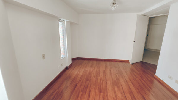 Venta de Apartamento en la AV. Oriental Centro Medellín - Image 14