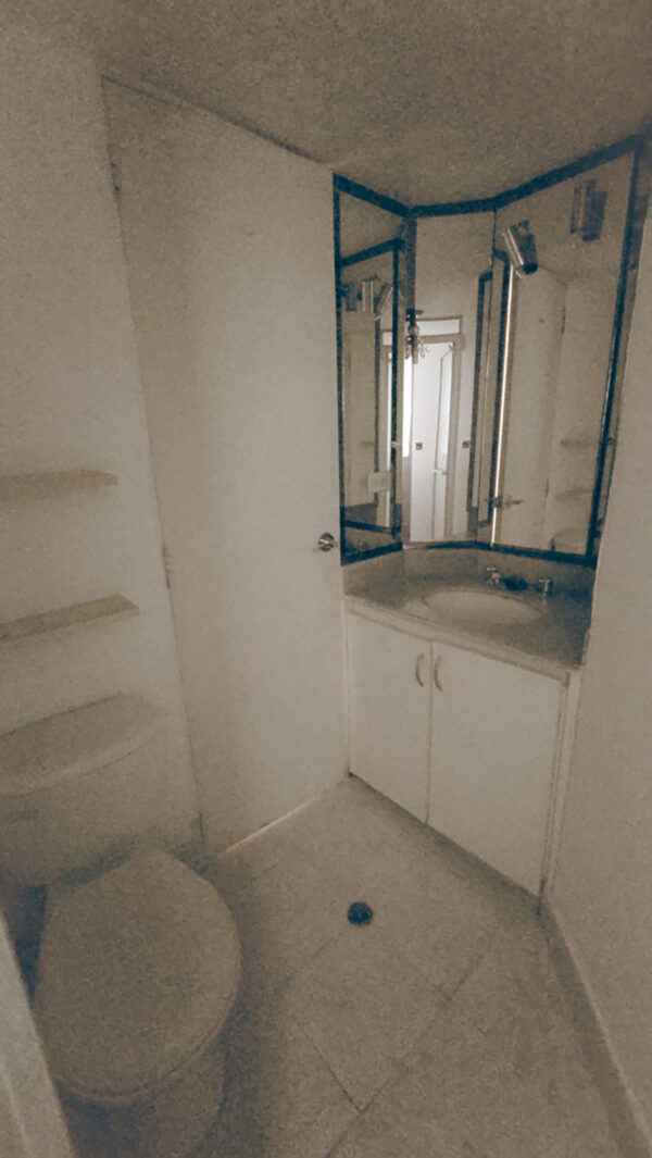 Venta de Apartamento en la AV. Oriental Centro Medellín - Image 10