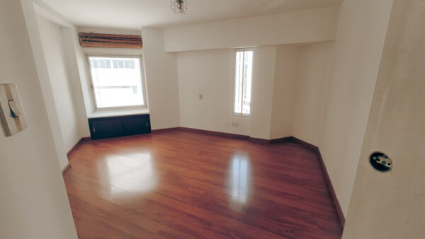 Venta de Apartamento en la AV. Oriental Centro Medellín - Image 12